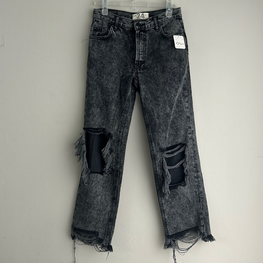 NWT Free People Maggie Mid Rise Destroyed Jeans Size 24 Bottlerocket